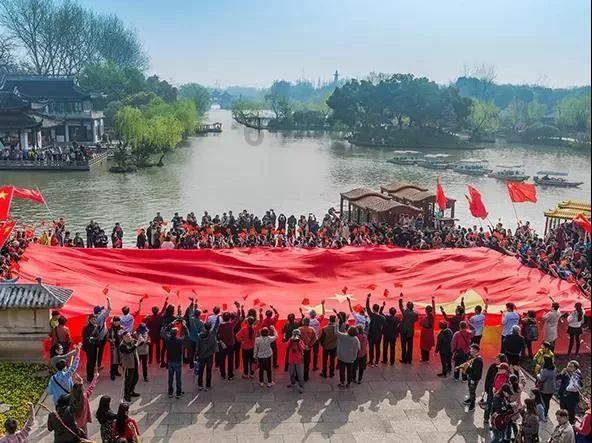 频频获奖 阿维塔12到底有什么绝招?